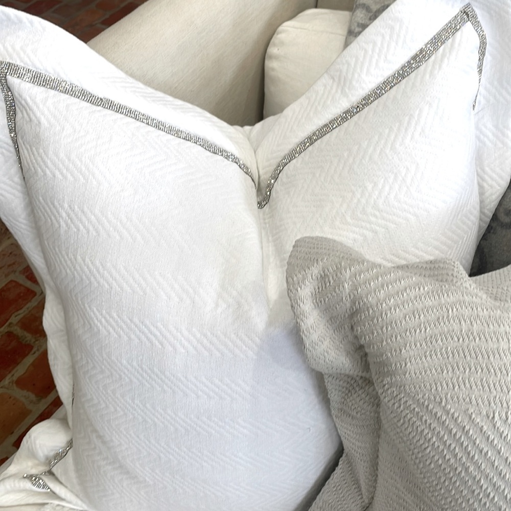 Custom made Rhinestone 26x26 white pillow sham